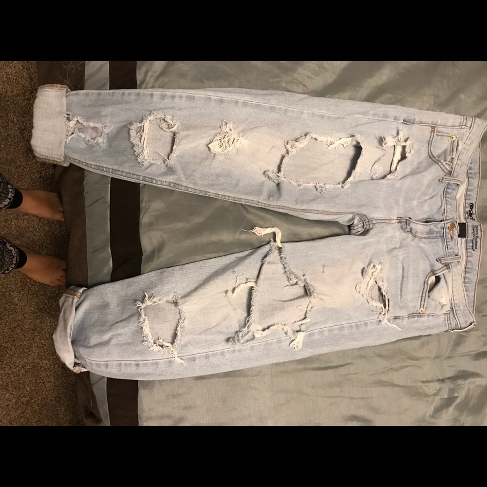 Ripped Boyfriend Jeans